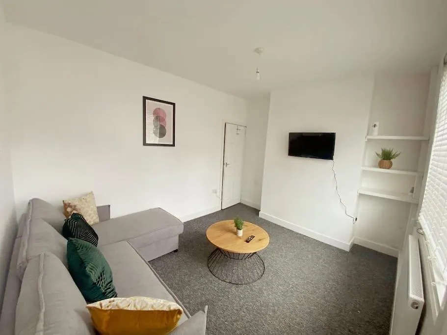 度假居 3-Bed Home From Home, Sleeps 6, Great For Contractors, Close To Gulliver'S Valley Theme Park, Free Parking, Hot Tub, Couple Retreat 谢菲尔德